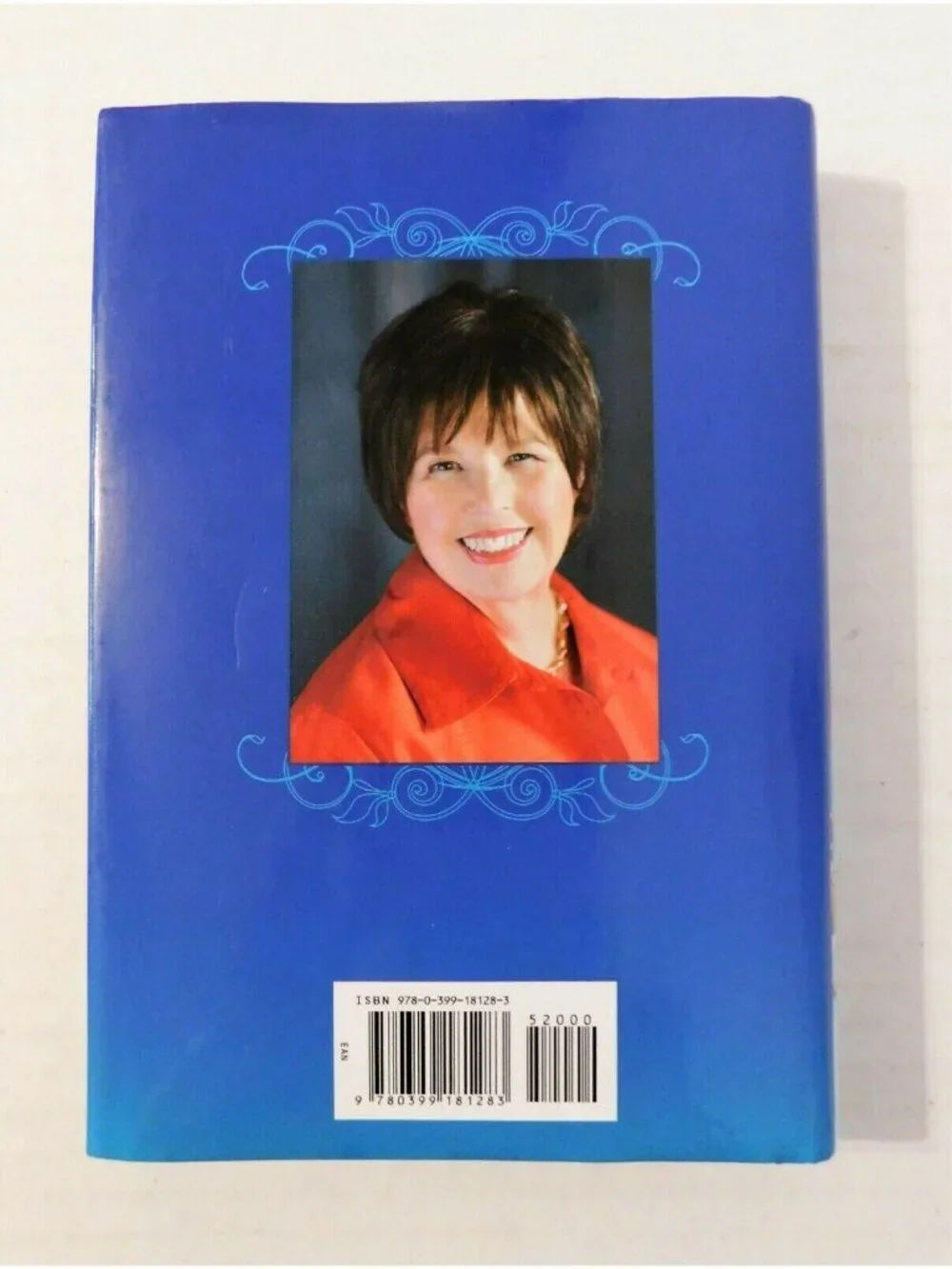 Alaskan Holiday by Debbie Macomber 1st Edition 2018 Hardcover Jacket